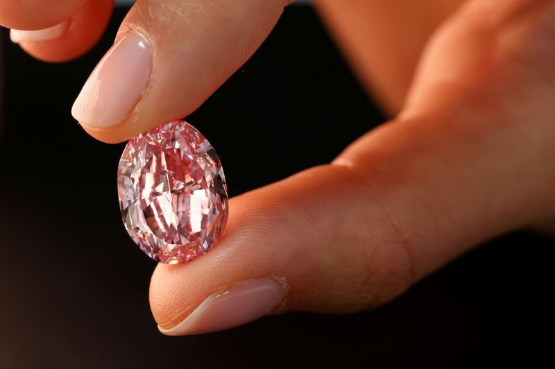 Tìm thấy viên kim cương hồng quý hiếm